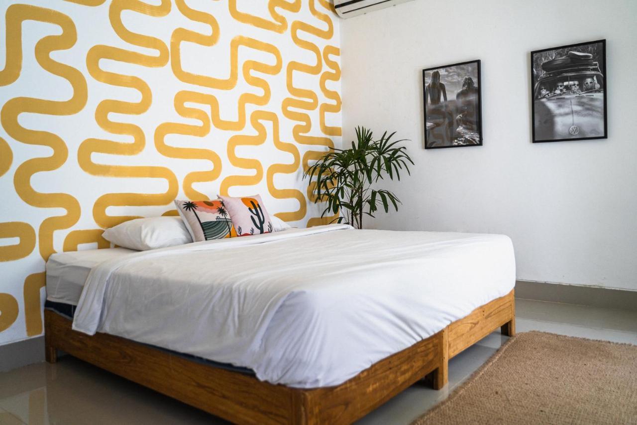 Shaka Clan Surf Hotel Canggu  Exterior photo