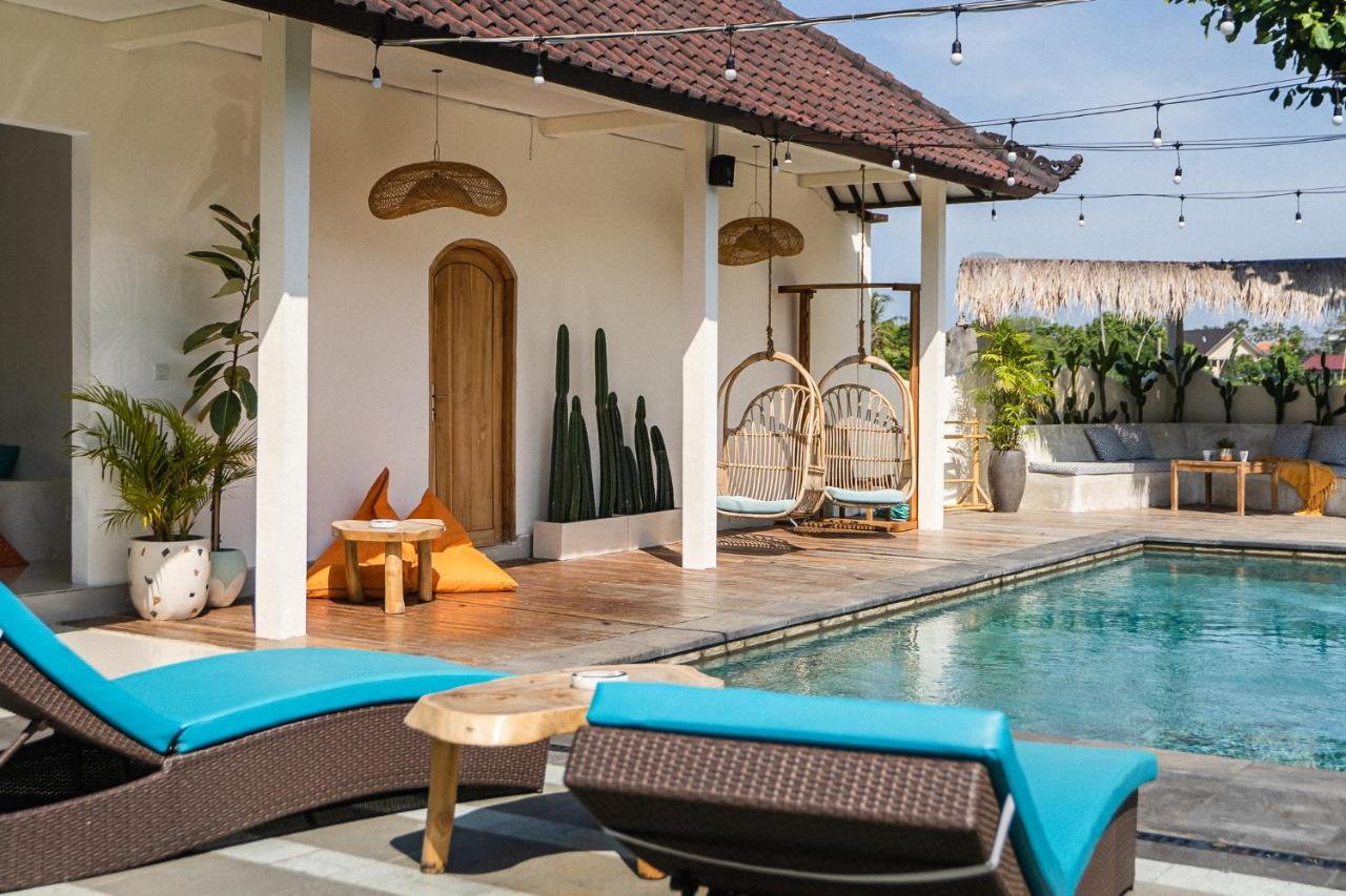 Shaka Clan Surf Hotel Canggu  Exterior photo