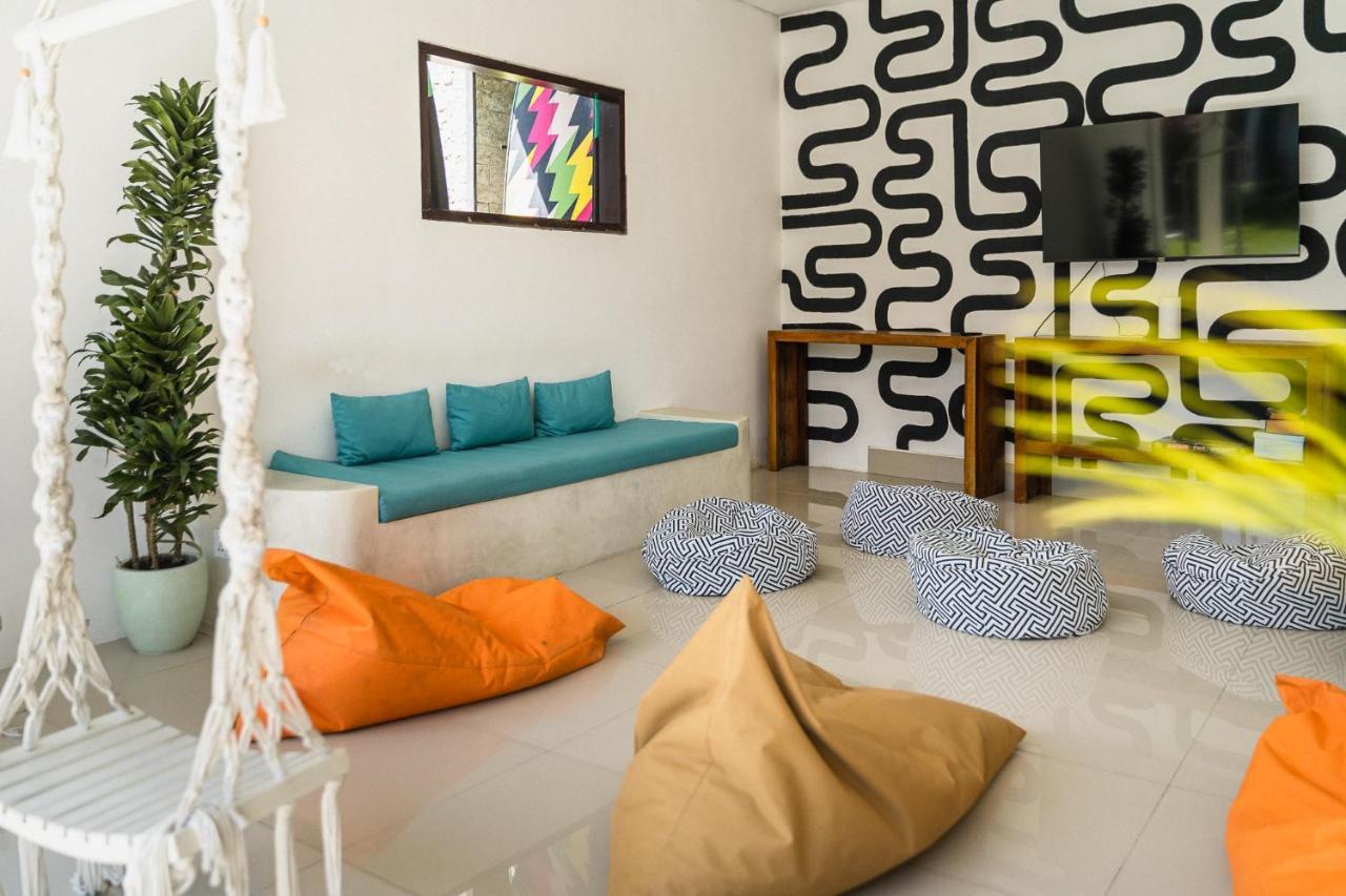 Shaka Clan Surf Hotel Canggu  Exterior photo