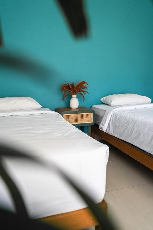 Shaka Clan Surf Hotel Canggu  Exterior photo